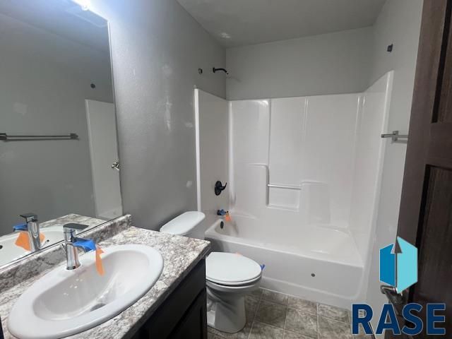 1108 N Brennan Ct Court, Sioux Falls, SD 57110