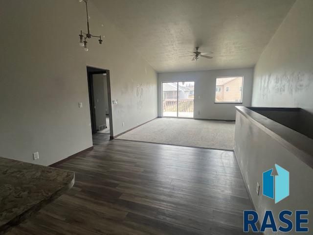 1108 N Brennan Ct Court, Sioux Falls, SD 57110