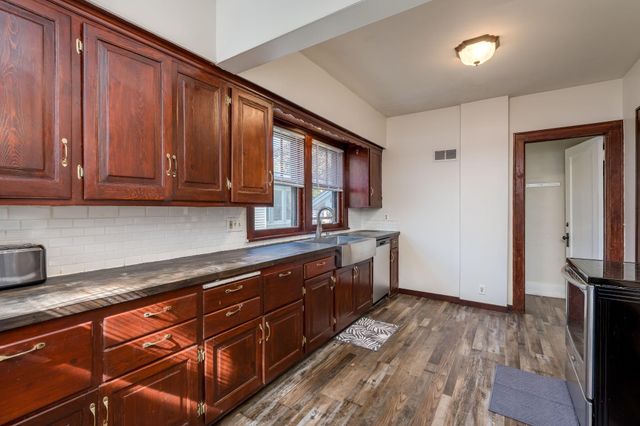 607 Blue Earth Street, Mankato, MN 56001