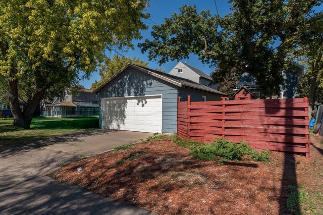 607 Blue Earth Street, Mankato, MN 56001