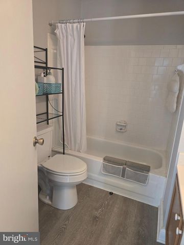 7441 COURTLAND CIR, Manassas, VA 20111
