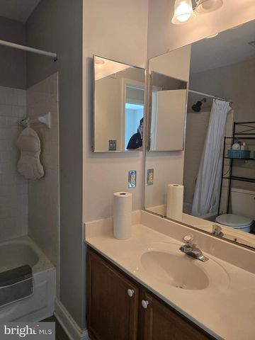 7441 COURTLAND CIR, Manassas, VA 20111