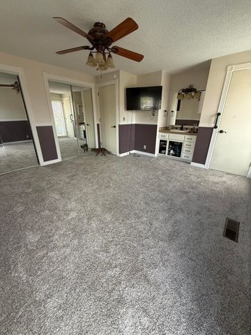 1990 Lawnridge Street, Medford, OR 97504