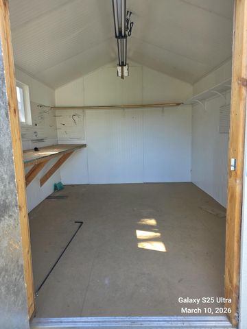 1990 Lawnridge Street, Medford, OR 97504