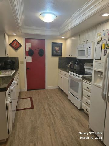 1990 Lawnridge Street, Medford, OR 97504