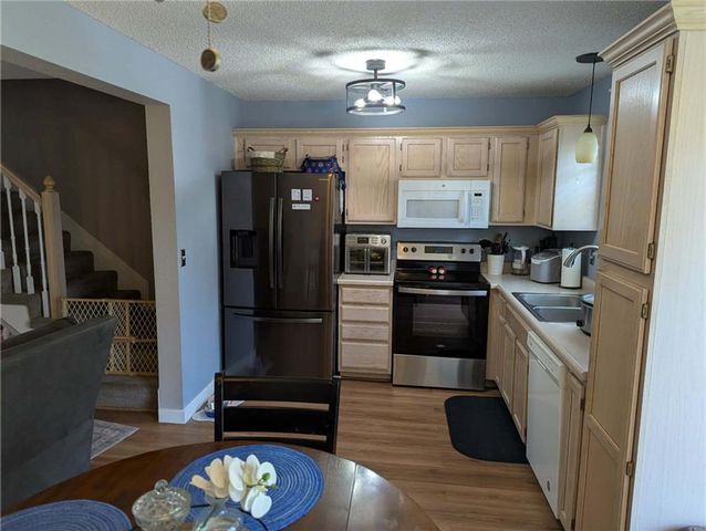 1415 SE Norwood Drive, Lee's Summit, MO 64086