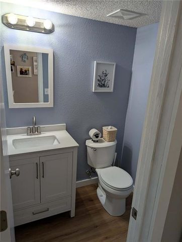 1415 SE Norwood Drive, Lee's Summit, MO 64086