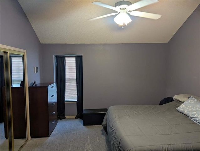 1415 SE Norwood Drive, Lee's Summit, MO 64086