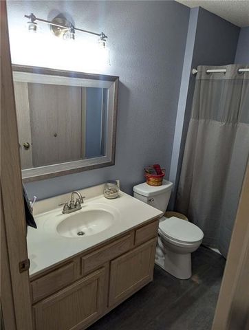 1415 SE Norwood Drive, Lee's Summit, MO 64086