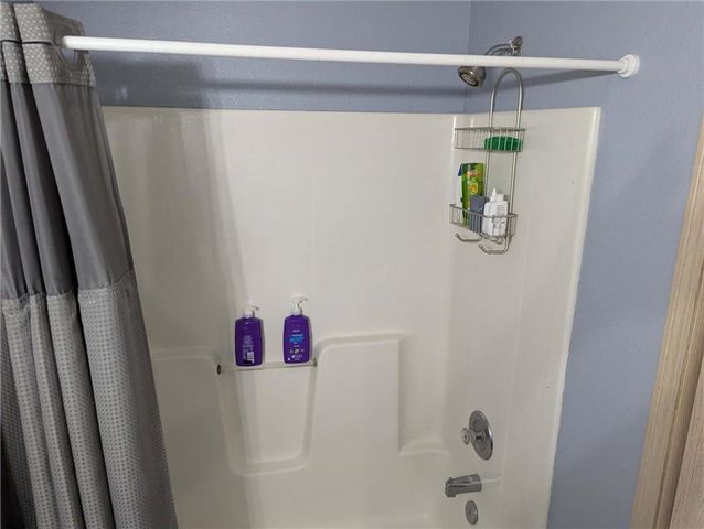 1415 SE Norwood Drive, Lee's Summit, MO 64086