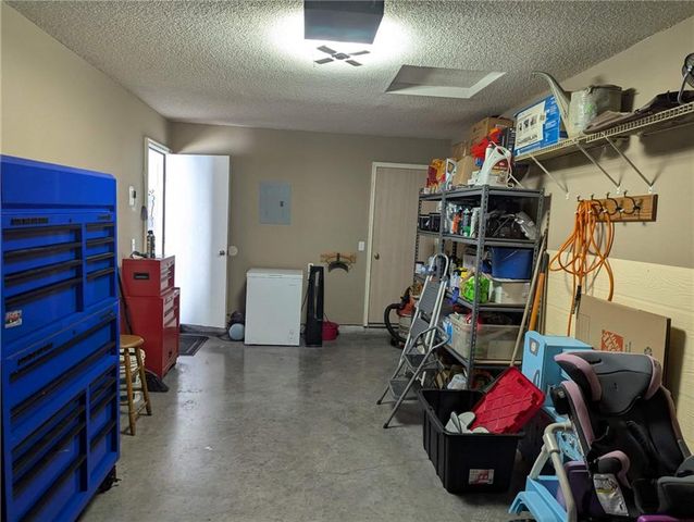 1415 SE Norwood Drive, Lee's Summit, MO 64086