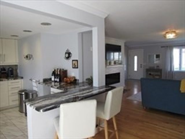 6 Loring Hills Ave. 1B, Salem, MA 01970