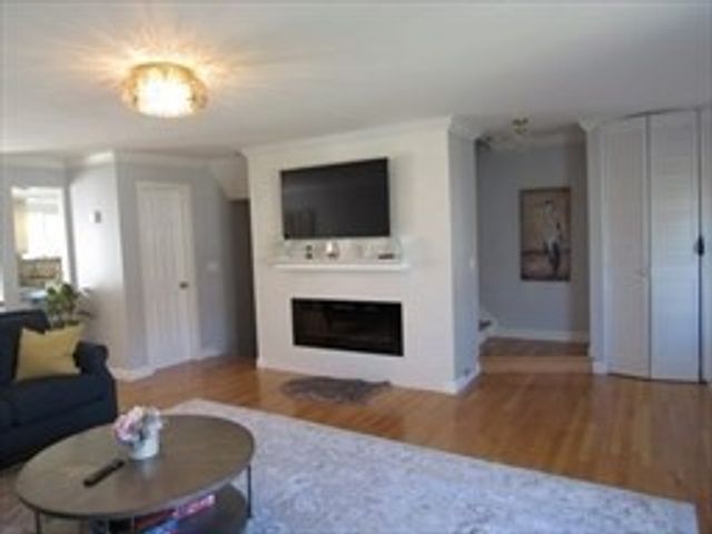 6 Loring Hills Ave. 1B, Salem, MA 01970