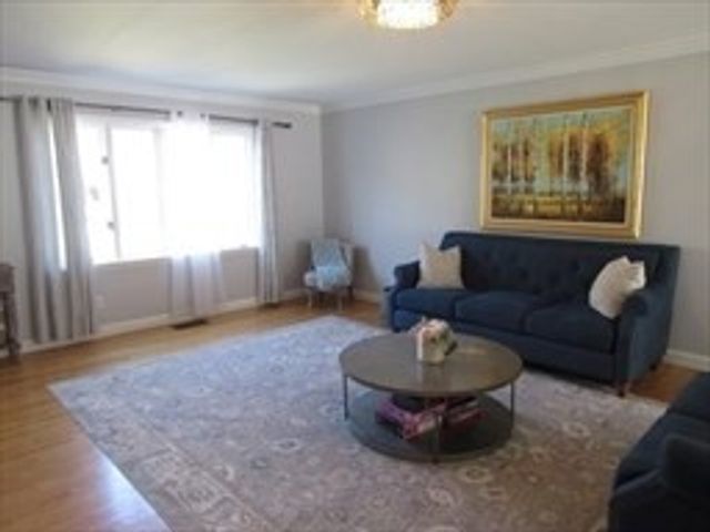 6 Loring Hills Ave. 1B, Salem, MA 01970