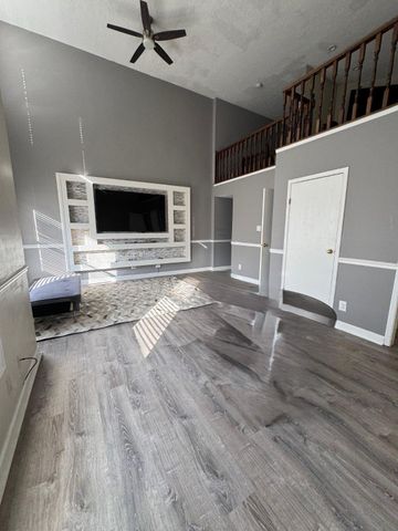2711 GREENWOOD DR, Lindenwold, NJ 08021