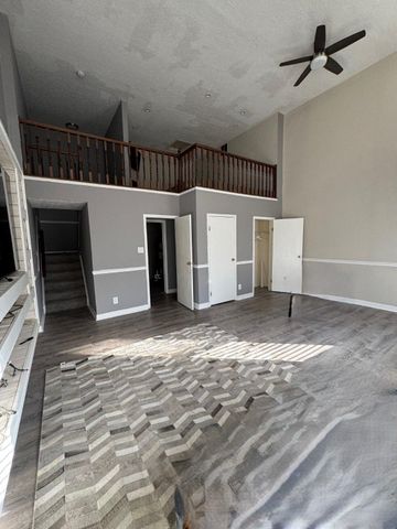 2711 GREENWOOD DR, Lindenwold, NJ 08021