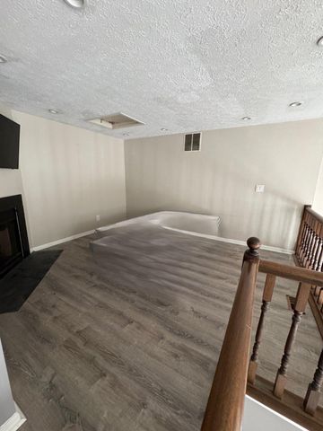 2711 GREENWOOD DR, Lindenwold, NJ 08021