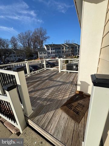 2711 GREENWOOD DR, Lindenwold, NJ 08021