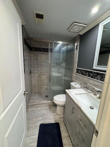2711 GREENWOOD DR, Lindenwold, NJ 08021