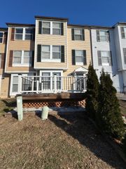 2711 GREENWOOD DR, Lindenwold, NJ 08021