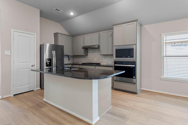 2415 Honeyberry Shrub Drive, Manvel, TX 77578