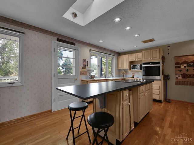 295 Coach Drive, Tipp City, OH 45371