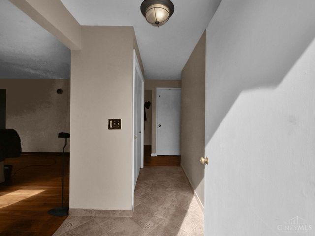 295 Coach Drive, Tipp City, OH 45371