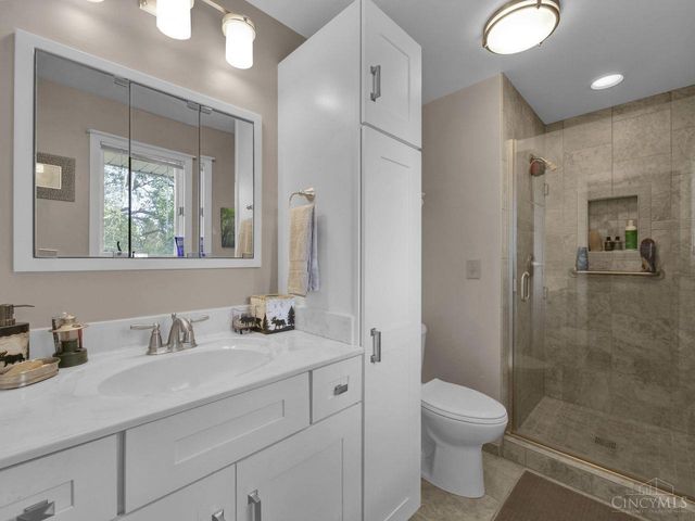 295 Coach Drive, Tipp City, OH 45371