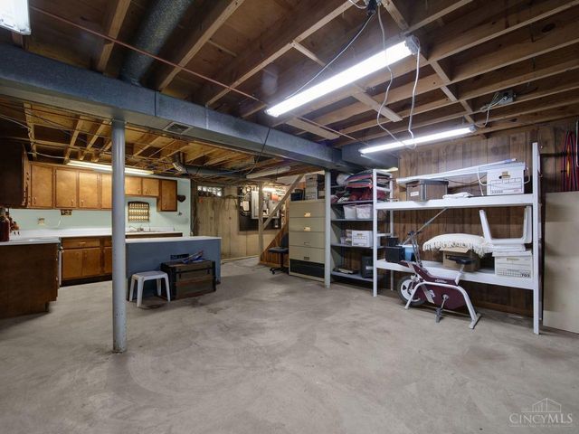 295 Coach Drive, Tipp City, OH 45371