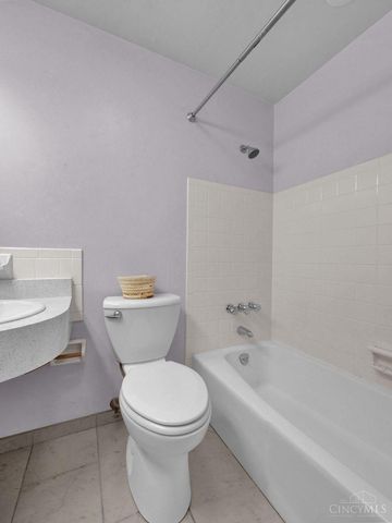 295 Coach Drive, Tipp City, OH 45371