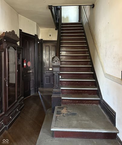 403 W Kirkwood Avenue, Bloomington, IN 47404