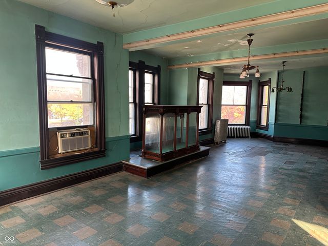 403 W Kirkwood Avenue, Bloomington, IN 47404