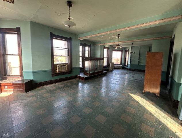 403 W Kirkwood Avenue, Bloomington, IN 47404