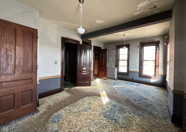 403 W Kirkwood Avenue, Bloomington, IN 47404