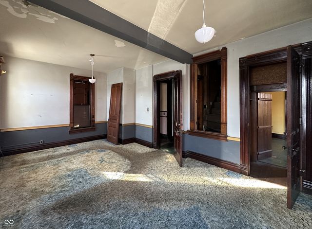 403 W Kirkwood Avenue, Bloomington, IN 47404