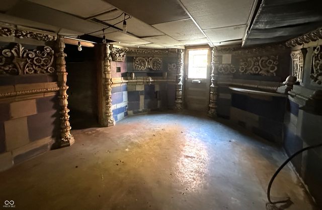 403 W Kirkwood Avenue, Bloomington, IN 47404