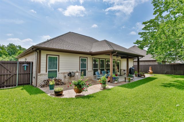 1127 Vintage Avenue, Gainesville, TX 76240