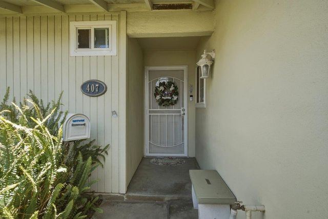 407 Pueblo Drive, Salinas, CA 93906