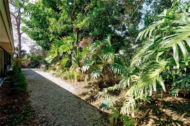 740 Timber Ridge Trail SW, Vero Beach, FL 32962