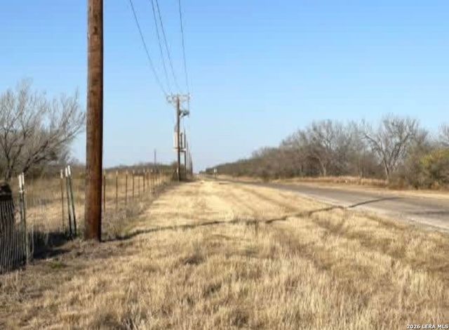 3968 Bluntzer Rd, Jourdanton, TX 78026