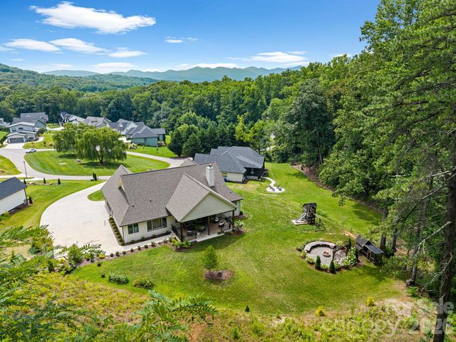 30 Bridgeway Drive, Candler, NC 28715