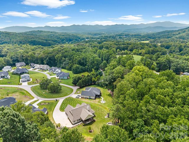 30 Bridgeway Drive, Candler, NC 28715