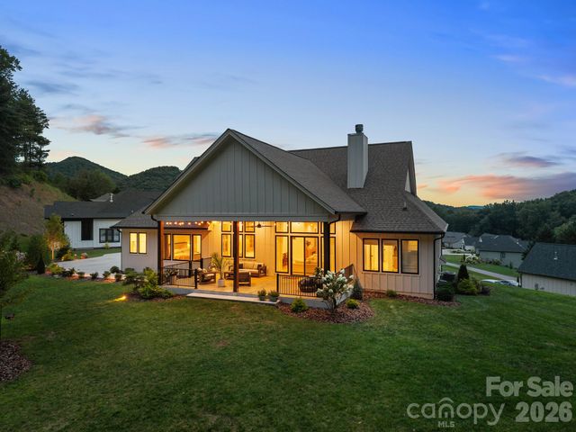 30 Bridgeway Drive, Candler, NC 28715