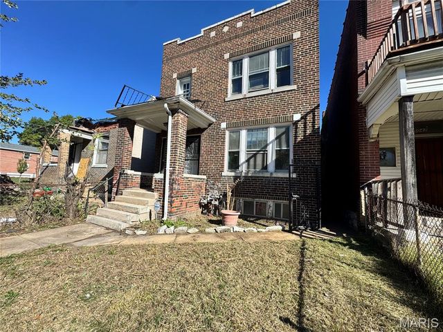 5049 Saint Louis Avenue, St Louis, MO 63115