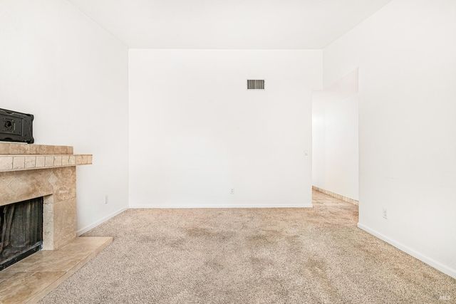 1316 Gillpepper Ln, Rohnert Park, CA 94928