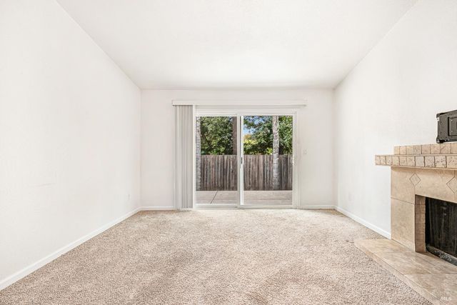 1316 Gillpepper Ln, Rohnert Park, CA 94928