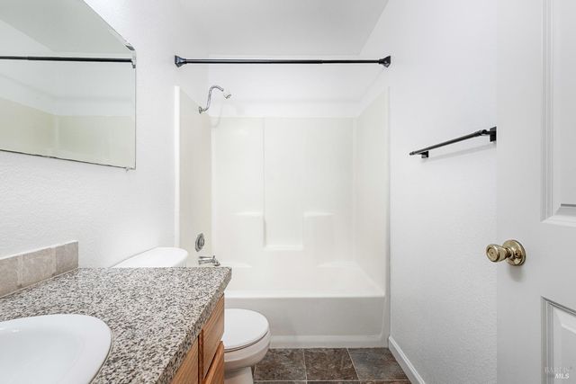 1316 Gillpepper Ln, Rohnert Park, CA 94928