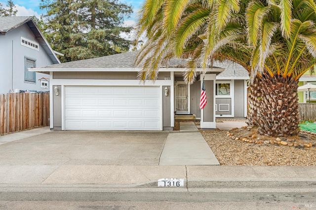 1316 Gillpepper Ln, Rohnert Park, CA 94928