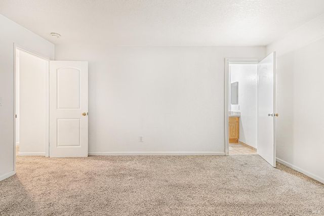 1316 Gillpepper Ln, Rohnert Park, CA 94928