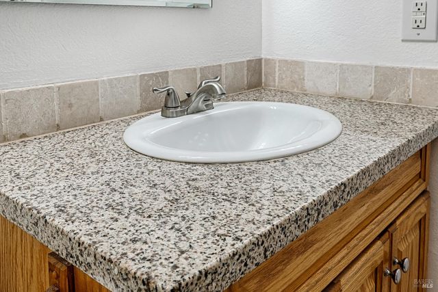 1316 Gillpepper Ln, Rohnert Park, CA 94928